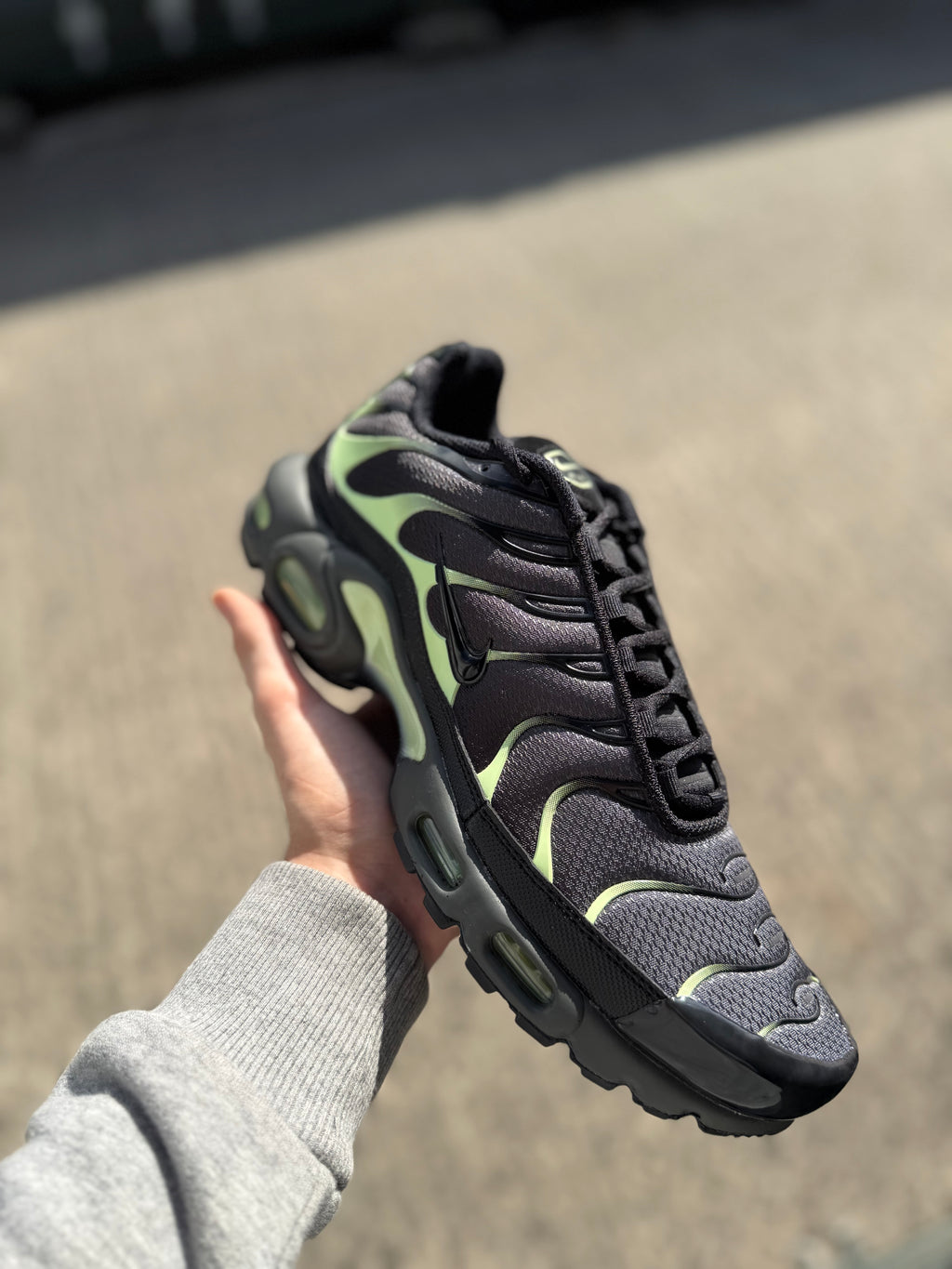 Nike Air Max Plus TN - 'Iron Grey / Light Liquid Lime'